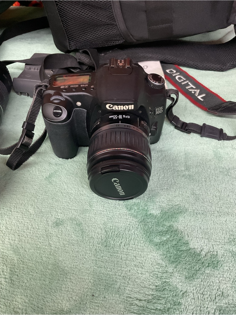 Canon EOS 30D DSLR Camera in Black with 18-55mm Lens with extra accessories
